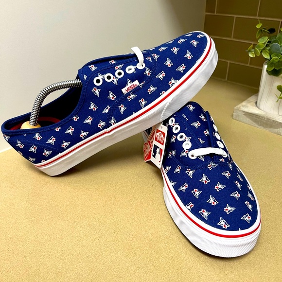 Vans Other - Vans x MLB Toronto Blue Jays Authentic Logo Print NWT ⚾️